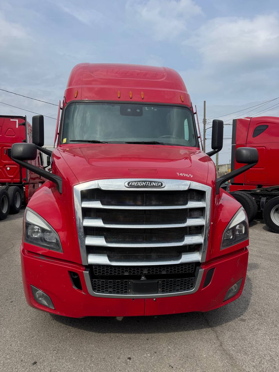 Freightliner Cascadia 126